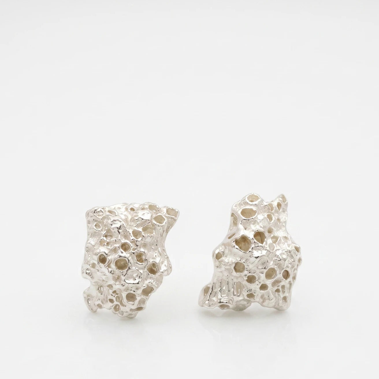 925 sterling silver earrings with the texture from a coraline. Design by Inês Almeida