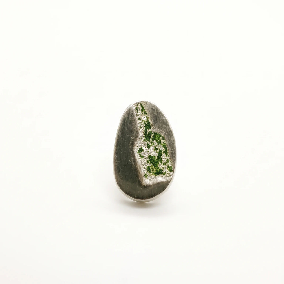 Sterling silver earring featuring a green bottle motif, front view, by Inês Almeida.